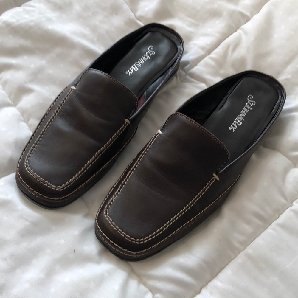 Brown mule. New in box.